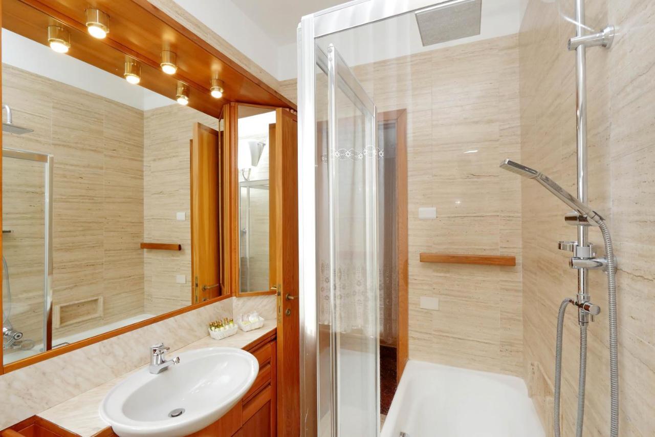 Frattina Family Romantic Superior Suite Екстер'єр фото