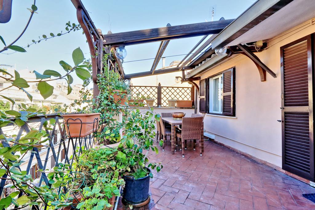 Frattina Family Romantic Superior Suite Екстер'єр фото